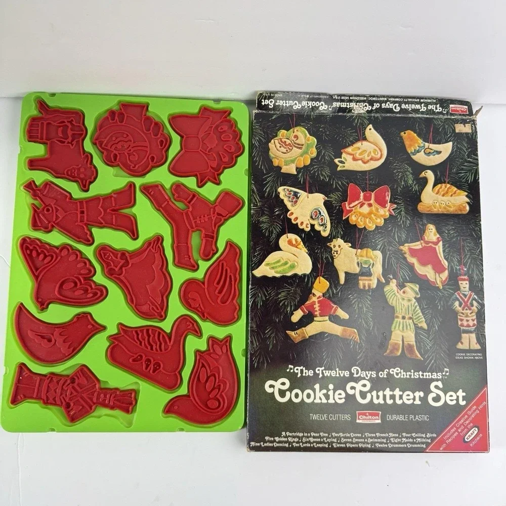 Vintage Chilton The Twelve Days of Christmas Cookie Cutters Set 1978 Red Holiday